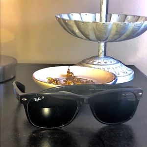 Black Ray Ban Wayfarer sunglasses